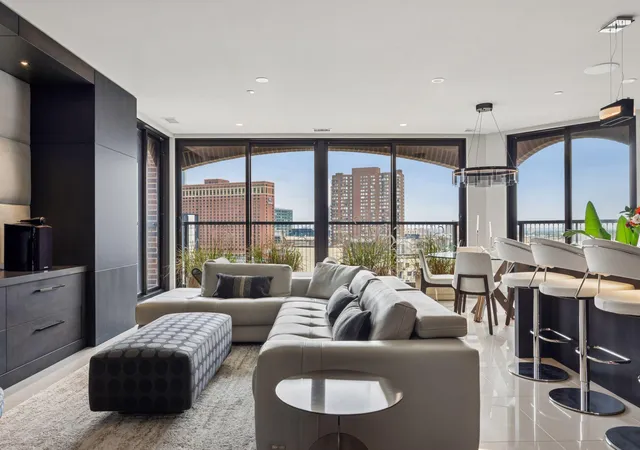Condo for sale at 1201 Yale Pl #1110, Minneapolis, MN 55403 | MLS# 7138872