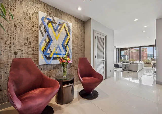 Photo 2 of Condo for sale at 1201 Yale Pl #1110, Minneapolis, MN 55403 | MLS# 7138872 | Listing updated on 2026-09-13