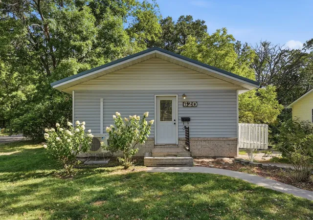 Single family home for sale at 620 4th Avenue N, Sauk Rapids, MN 56379 | MLS# 7138916