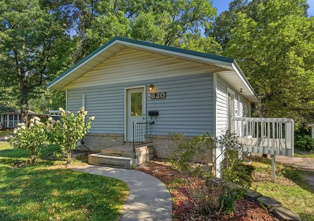 Photo 1 of Single family home for sale at 620 4th Avenue N, Sauk Rapids, MN 56379 | MLS# 7138916 | Listing updated on 2026-09-05