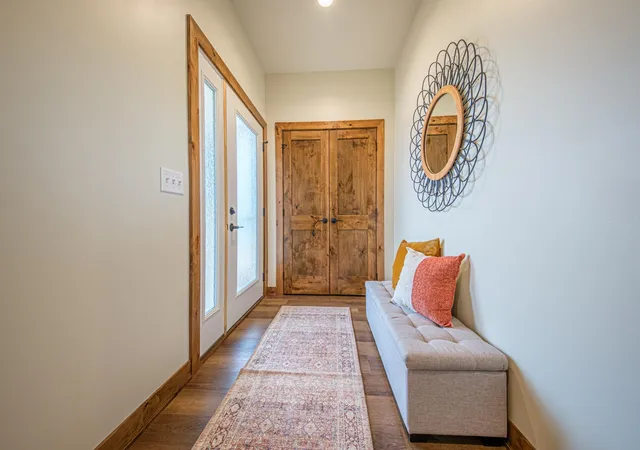 Photo 2 of Single family home for sale at 1344 Bradford St Se, Hutchinson, MN 55350 | MLS# 7138940 | Listing updated on 2026-09-05