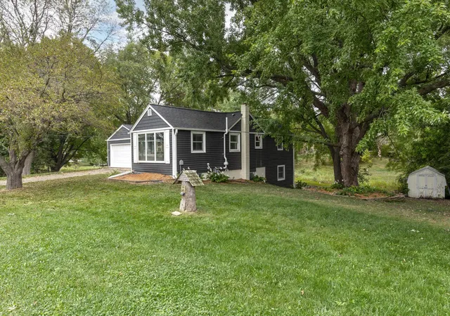 Photo 3 of Single family home for sale at 575 Hamel Rd, Hamel, MN 55340 | MLS# 7138947 | Listing updated on 2026-10-09