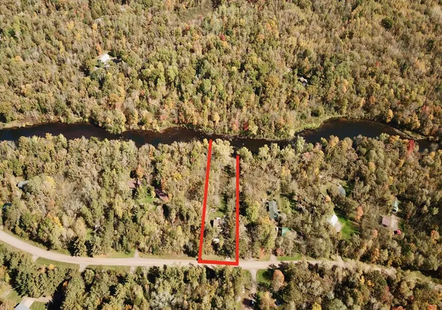 Photo 2 of Single family home for sale at 26622 Riverview Dr, Mora, MN 55051 | MLS# 7138949 | Listing updated on 2026-10-08