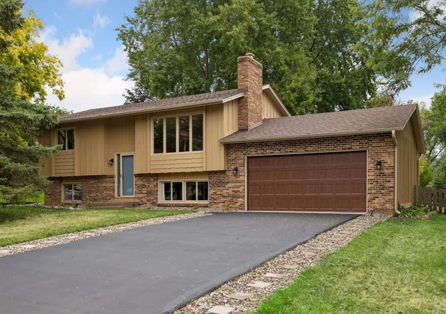 Single family home for sale at 11315 40th Avenue N, Minneapolis, MN 55441 | MLS# 7138976