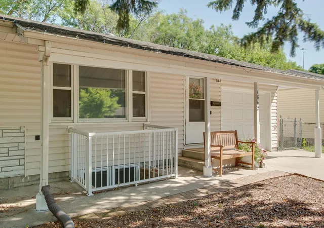 Photo 3 of Single family home for sale at 1842 15th Street S, Fargo, ND 58103 | MLS# 7138994 | Listing updated on 2026-09-13