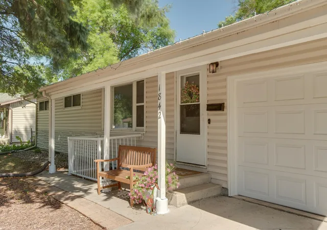 Photo 4 of Single family home for sale at 1842 15th Street S, Fargo, ND 58103 | MLS# 7138994 | Listing updated on 2026-09-13