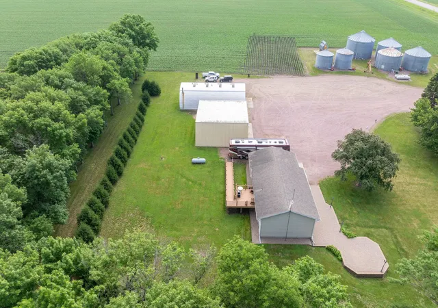 Photo 3 of Single family home for sale at 78772 290th Street, Madelia, MN 56062 | MLS# 7138995 | Listing updated on 2026-10-16