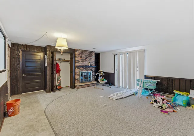 Photo 4 of Single family home for sale at 1025 7th Street S, Saint James, MN 56081 | MLS# 7138997 | Listing updated on 2026-10-04