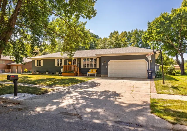 Photo 1 of Single family home for sale at 906 10th Street S, Benson, MN 56215 | MLS# 7139001 | Listing updated on 2026-09-05