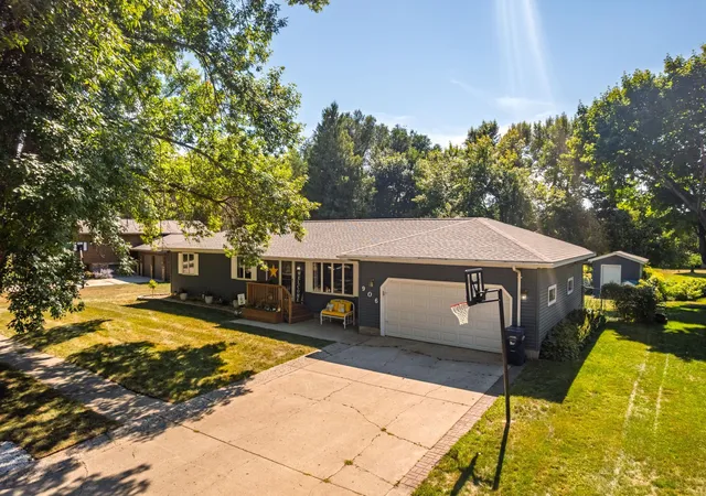 Photo 3 of Single family home for sale at 906 10th Street S, Benson, MN 56215 | MLS# 7139001 | Listing updated on 2026-09-05