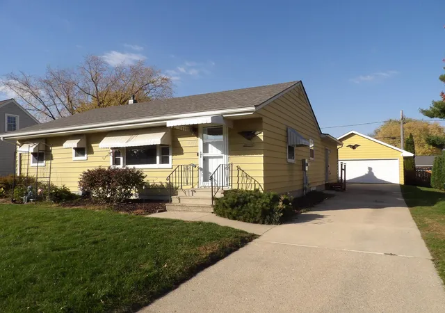 Photo 1 of Single family home for sale at 1802 3rd Avenue Nw, Austin, MN 55912 | MLS# 7139016 | Listing updated on 2026-10-22