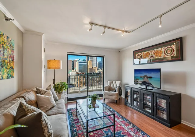 Photo 2 of Condo for sale at 401 S 1st Street #1718, Minneapolis, MN 55401 | MLS# 7139025 | Listing updated on 2026-09-08