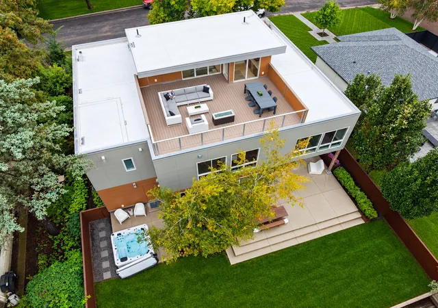 Photo 2 of Single family home for sale at 674 Montcalm Pl, Saint Paul, MN 55116 | MLS# 7139033 | Listing updated on 2026-10-02