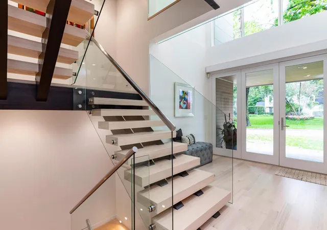 Photo 4 of Single family home for sale at 674 Montcalm Pl, Saint Paul, MN 55116 | MLS# 7139033 | Listing updated on 2026-10-02