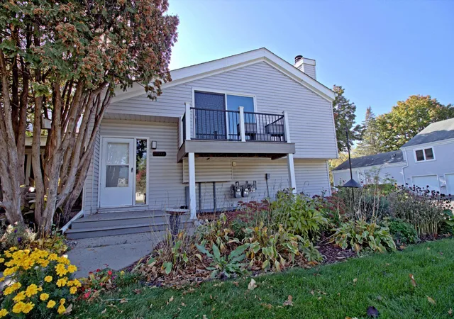Photo 2 of Single family home for sale at 7509 Landau Dr, Minneapolis, MN 55438 | MLS# 7139071 | Listing updated on 2026-10-22