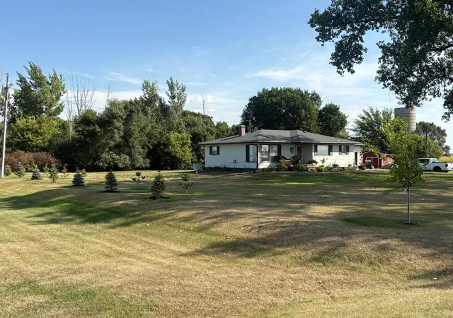 Photo 2 of House for sale at 7850 Highway 18, Wyndmere, ND 58081 | MLS# 7139073 | Listing updated on 2026-09-04