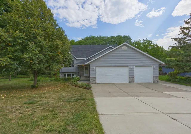 Photo 1 of Single family home for sale at 5600 Imhoff Ave Sw, Howard Lake, MN 55349 | MLS# 7139091 | Listing updated on 2026-09-05