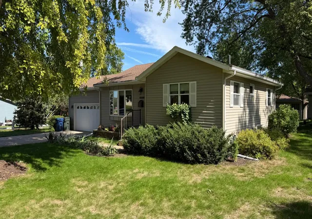 Single family home for sale at 819 S Martin St, Fergus Falls, MN 56537 | MLS# 7139102
