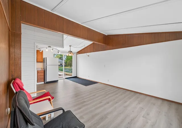 Photo 3 of Single family home for sale at 1582 3rd Street E, Saint Paul, MN 55106 | MLS# 7139115 | Listing updated on 2026-09-05
