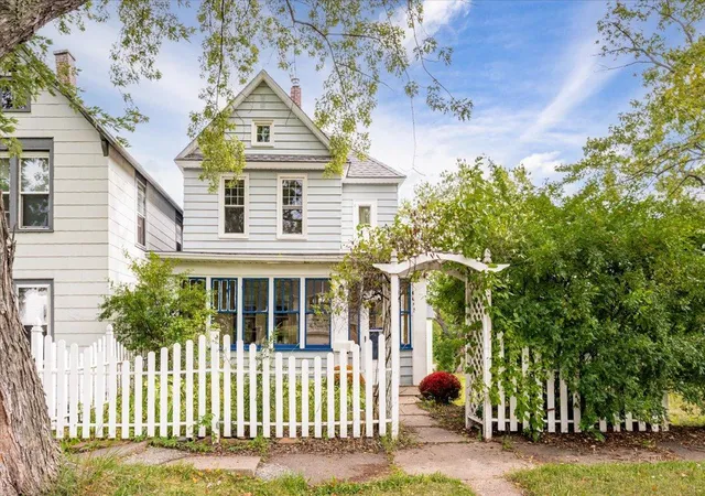 Photo 1 of Sale Pending at 604 E 11th Street, Duluth, MN 55805 | MLS# 7139119 | Listing updated on 2026-09-24