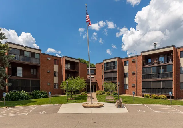 Photo 3 of Condo for sale at 1800 Riverwood Dr #219, Burnsville, MN 55337 | MLS# 7139127 | Listing updated on 2026-09-05