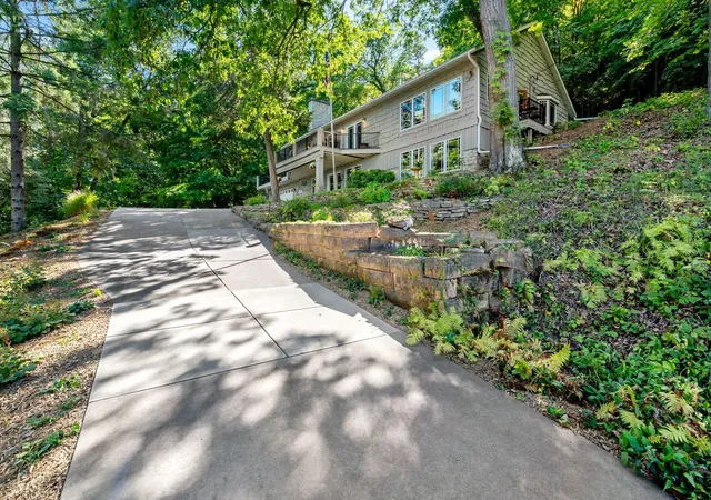 Photo 4 of Single family home for sale at 4350 River Rd S, Afton, MN 55001 | MLS# 7139128 | Listing updated on 2026-10-08