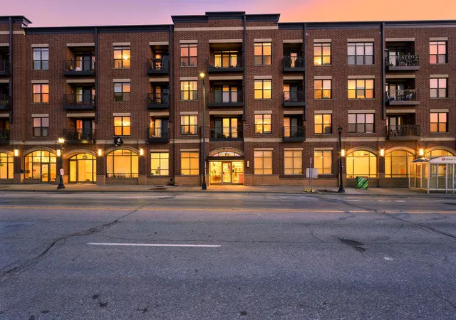 Condo for sale at 15 E Franklin Ave #210, Minneapolis, MN 55404 | MLS# 7139132