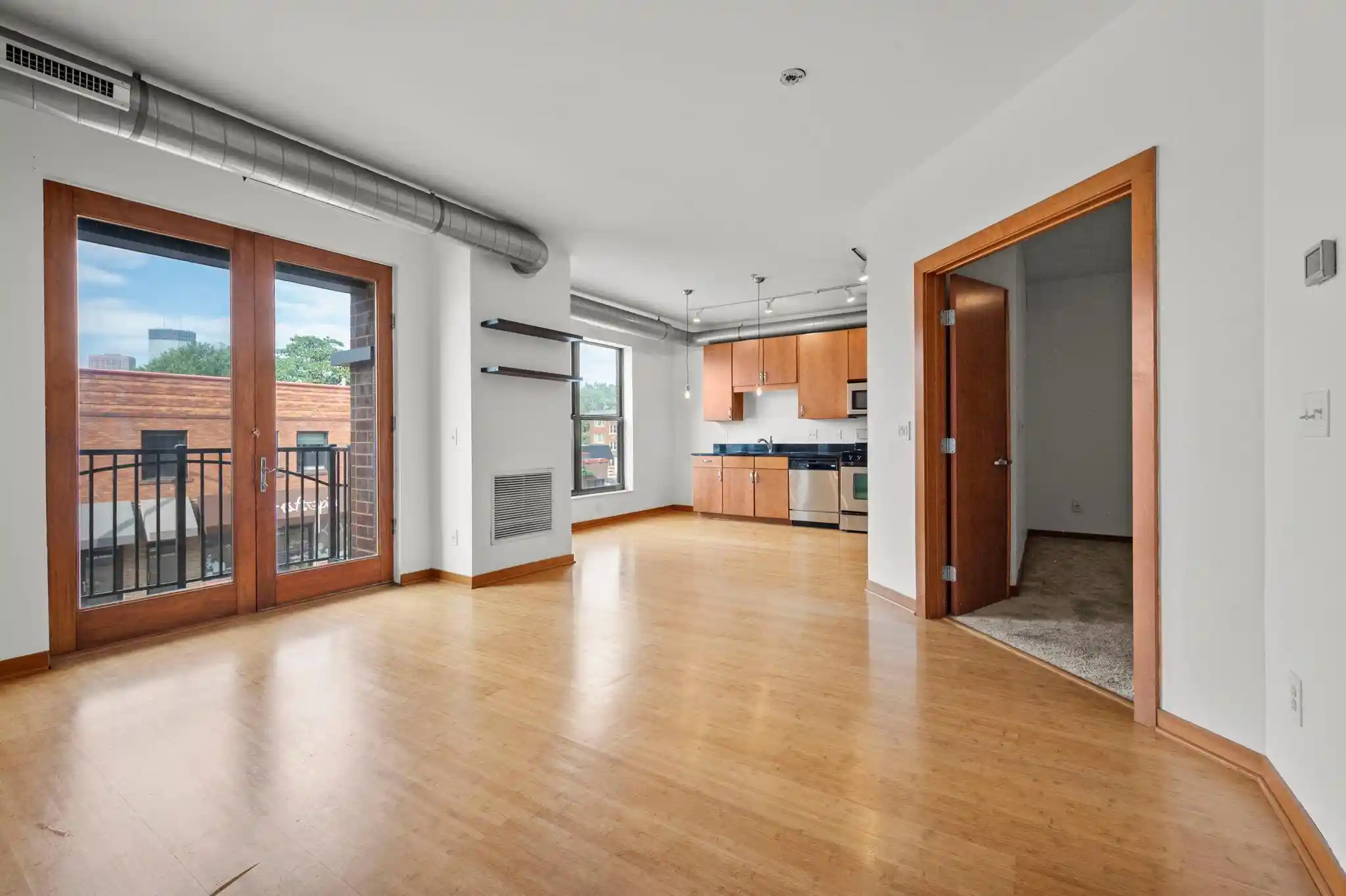 Listing Photo 2 - Condo for sale in 15 E Franklin Ave located at 15 E Franklin Ave, Minneapolis, MN 55404 - Unit #210