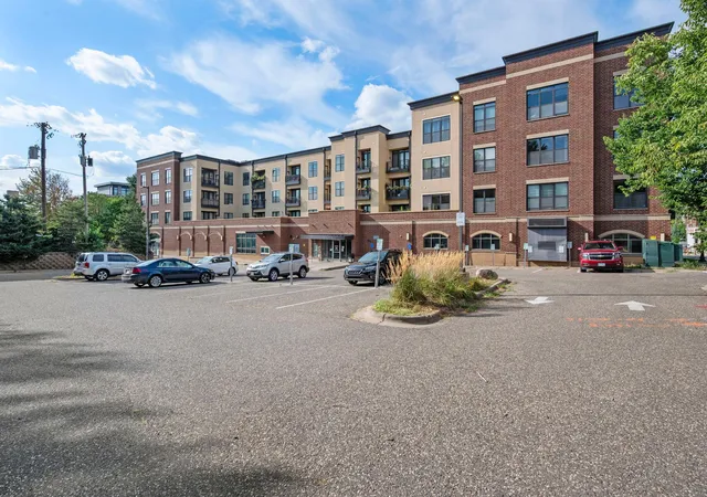 Photo 2 of Condo for sale at 15 E Franklin Ave #210, Minneapolis, MN 55404 | MLS# 7139132 | Listing updated on 2026-09-05