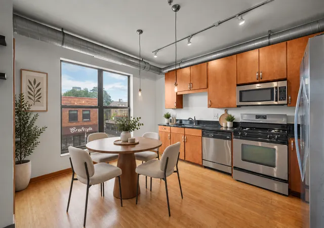 Listing Photo 5 - Condo for sale in building located at 15 E Franklin Ave, Minneapolis, MN 55404 - Unit #210