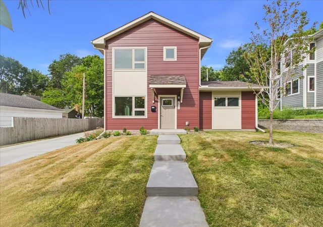 Photo 1 of Single family home for sale at 2913 N 4th Street, Minneapolis, MN 55411 | MLS# 7139156 | Listing updated on 2026-09-19