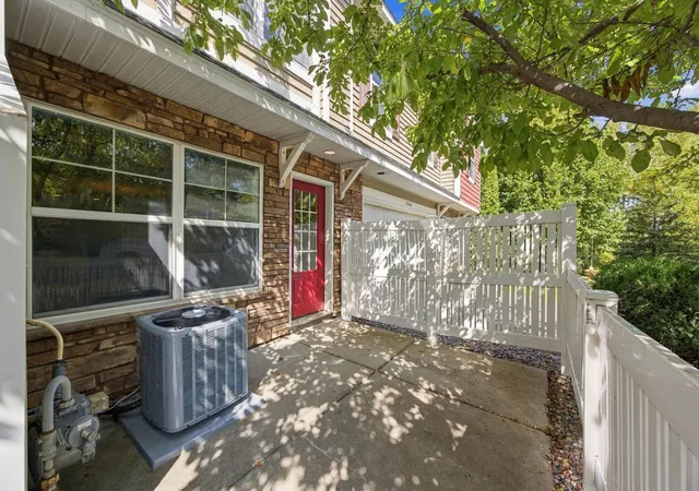 Photo 3 of Single family home for sale at 15562 60th Avenue N, Minneapolis, MN 55446 | MLS# 7139173 | Listing updated on 2026-10-03