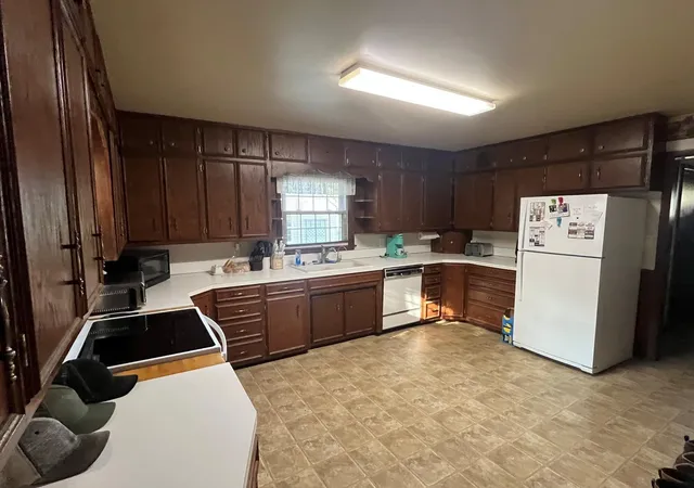 Photo 3 of Single family home for sale at 628 12th Street, Dawson, MN 56232 | MLS# 7139190 | Listing updated on 2026-09-05