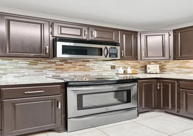 Photo 4 of Single family home for sale at 6618 Wild Turkey Trl, Circle Pines, MN 55014 | MLS# 7139191 | Listing updated on 2026-10-27