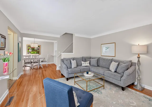 Photo 4 of Single family home for sale at 1371 Eleanor Ave, Saint Paul, MN 55116 | MLS# 7139208 | Listing updated on 2026-09-17
