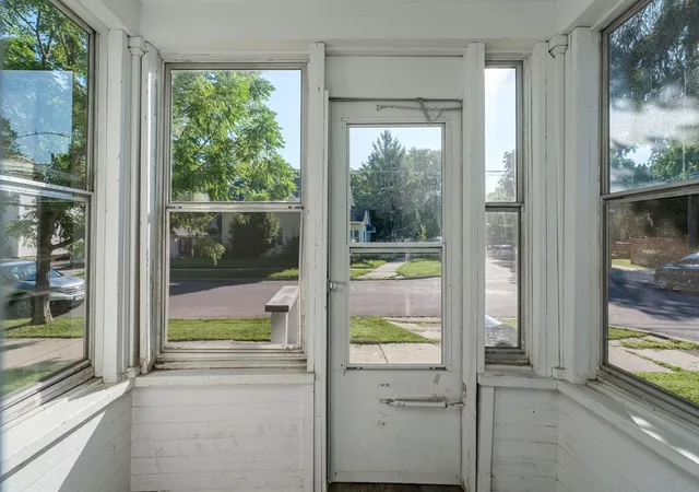 Photo 4 of Single family home for sale at 520 Marshall St, Mankato, MN 56001 | MLS# 7139216 | Listing updated on 2026-09-12