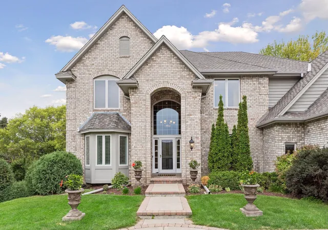 Single family home for sale at 16465 Eagle Ridge Dr, Minnetonka, MN 55345 | MLS# 7139233