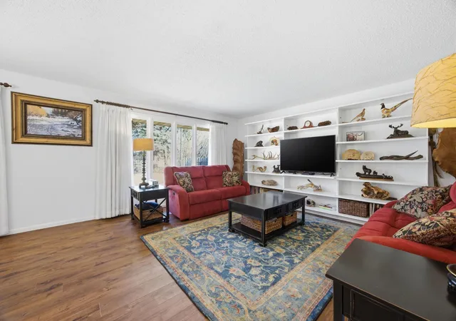 Photo 4 of Single family home for sale at 1301 Elm St N, Fargo, ND 58102 | MLS# 7139234 | Listing updated on 2026-09-16