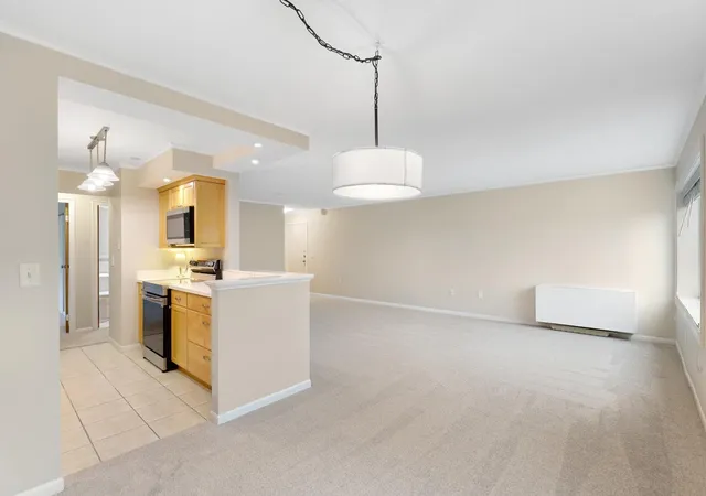 Photo 4 of Condo for sale at 6450 York Ave S #501, Minneapolis, MN 55435 | MLS# 7139252 | Listing updated on 2026-10-07
