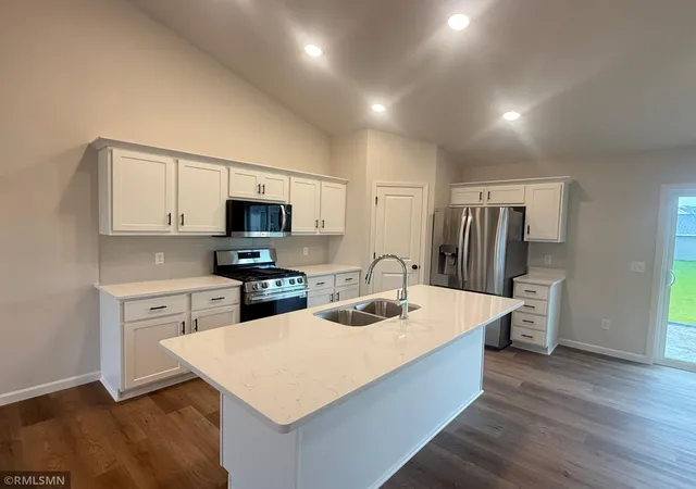 Photo 2 of Single family home for sale at 2813 Ivy Ave Ne, Saint Michael, MN 55376 | MLS# 7139257 | Listing updated on 2026-10-02
