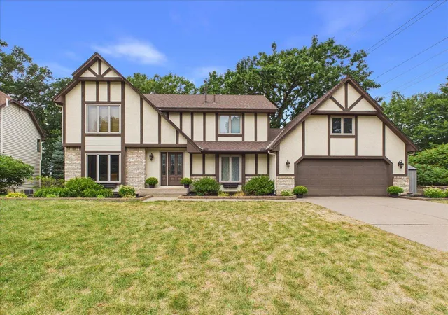 Photo 1 of Single family home for sale at 4195 Norma Ave, Saint Paul, MN 55112 | MLS# 7139283 | Listing updated on 2026-09-21