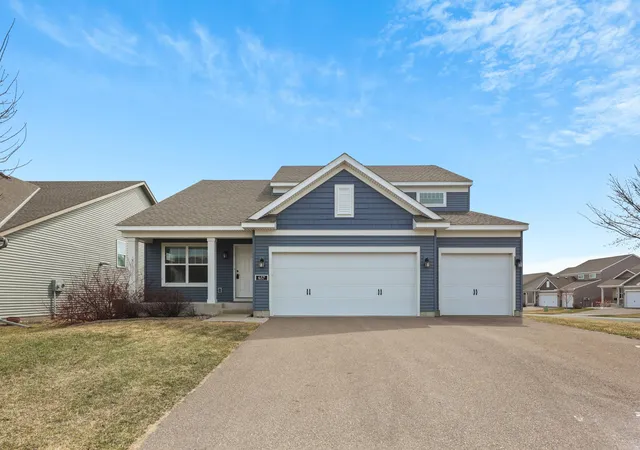 Photo 2 of Single family home for sale at 657 Copper Ct, Waconia, MN 55387 | MLS# 7139327 | Listing updated on 2026-09-05