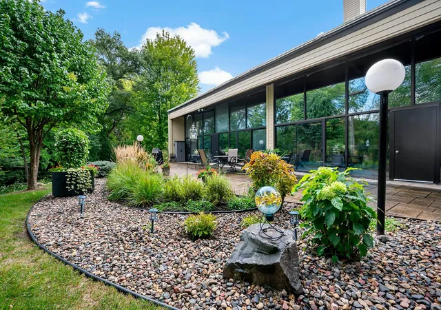 Photo 34 of Condo for sale at 12600 Parkwood Dr #316, Burnsville, MN 55337 | MLS# 7139373 | Listing updated on 2026-09-08