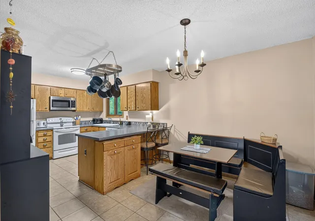 Photo 3 of Single family home for sale at 13616 W 137th Place, Burnsville, MN 55337 | MLS# 7139388 | Listing updated on 2026-09-20