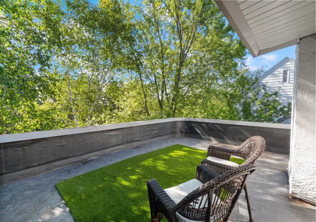 Photo 2 of Single family home for sale at 4631 London Rd, Duluth, MN 55804 | MLS# 7139455 | Listing updated on 2026-09-06