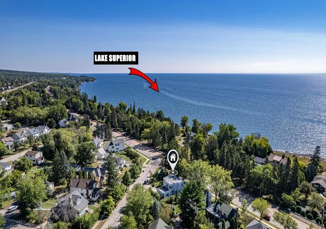 Photo 3 of Single family home for sale at 4631 London Rd, Duluth, MN 55804 | MLS# 7139455 | Listing updated on 2026-09-06