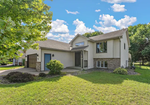 Photo 1 of Single family home for sale at 11353 54 1/2 St Ne, Albertville, MN 55301 | MLS# 7139457 | Listing updated on 2026-09-22