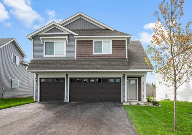 Photo 1 of Single family home for sale at 605 Redwood Loop N, Cambridge, MN 55008 | MLS# 7139486 | Listing updated on 2026-09-04