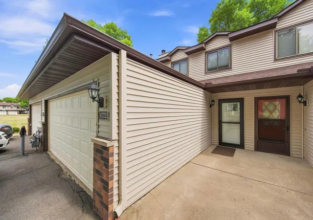 Photo 3 of Single family home for sale at 8772 Maplebrook Pkwy N, Minneapolis, MN 55445 | MLS# 7139518 | Listing updated on 2026-09-13