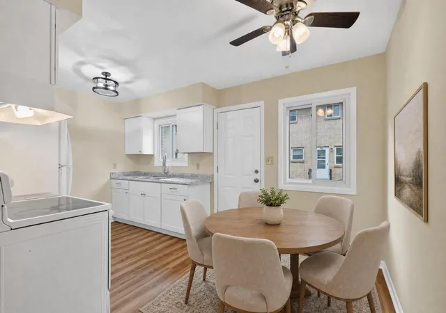 Photo 3 of Single family home for sale at 226 Minnesota St S, Shakopee, MN 55379 | MLS# 7139520 | Listing updated on 2026-09-19